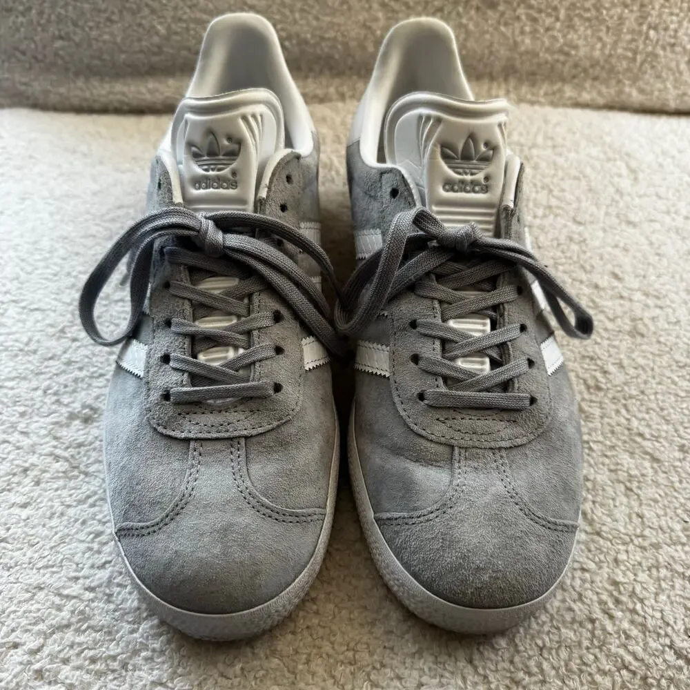 ADIDAS Gazelle in the Grey/White Colorway